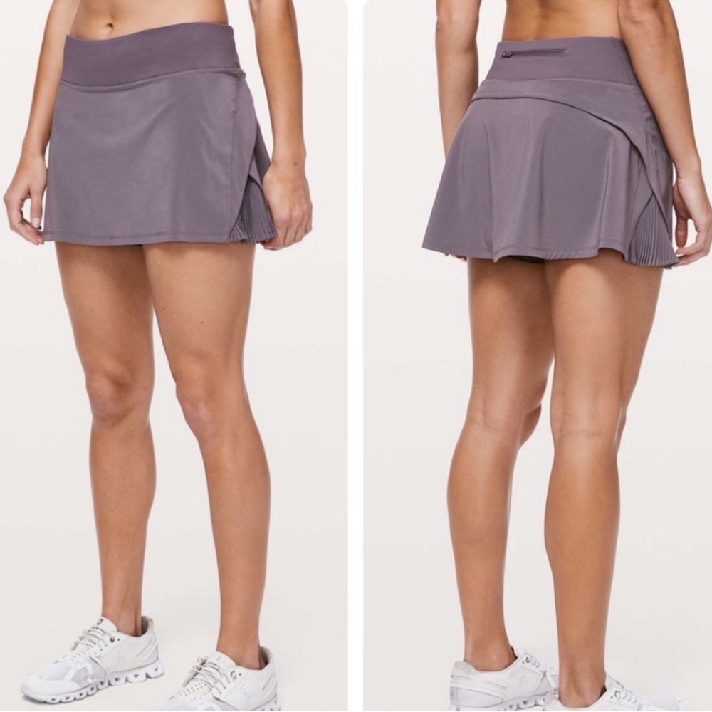 Lululemon Play Off The Pleats Skirt/Skort in Graphite Purple